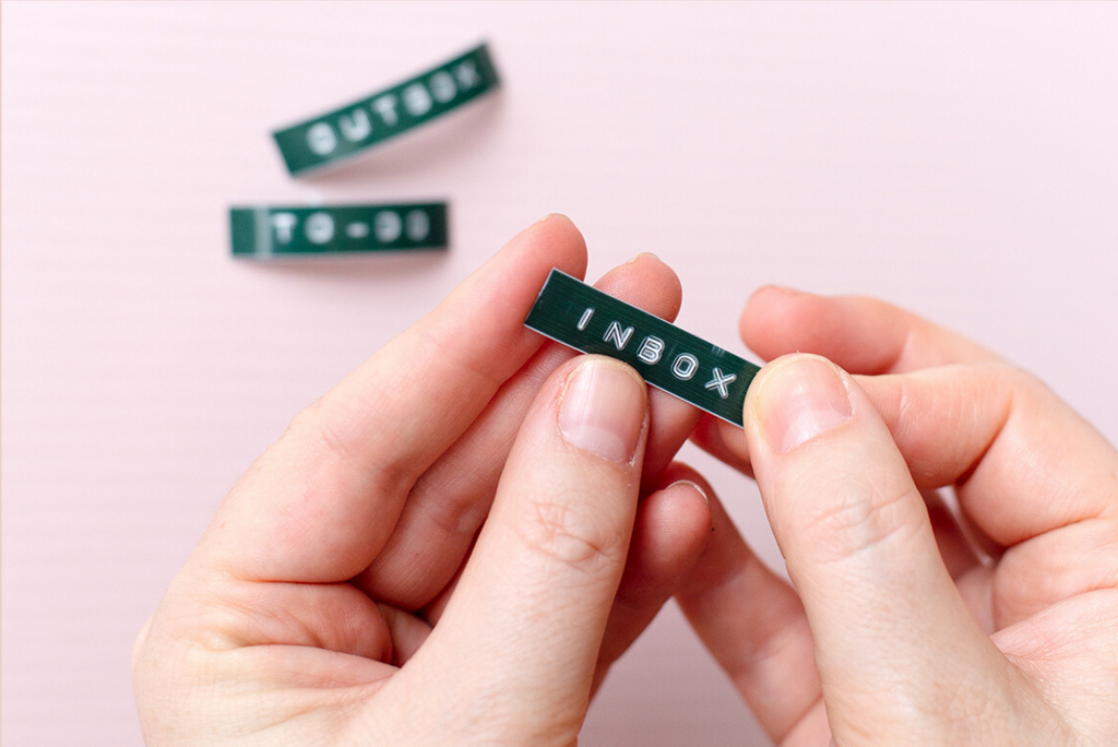 make your own - word label magnets