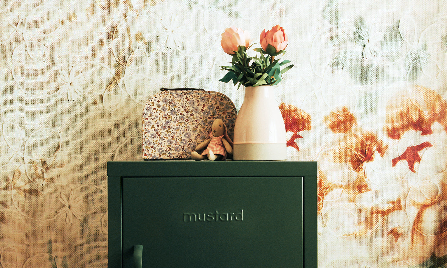 Style your locker 3 ways - with Paper and Lilies