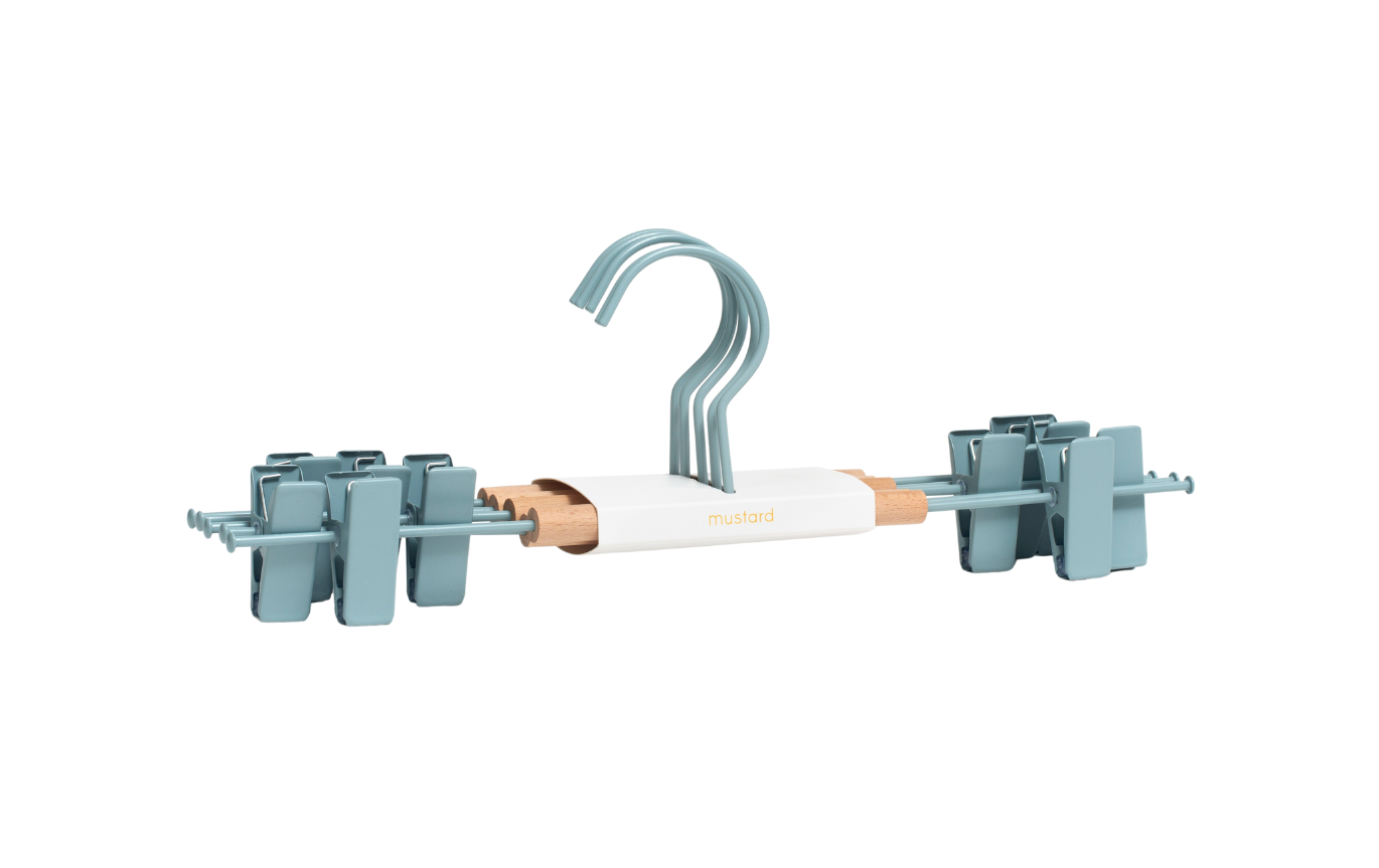 Adult Clip Hangers in Ocean