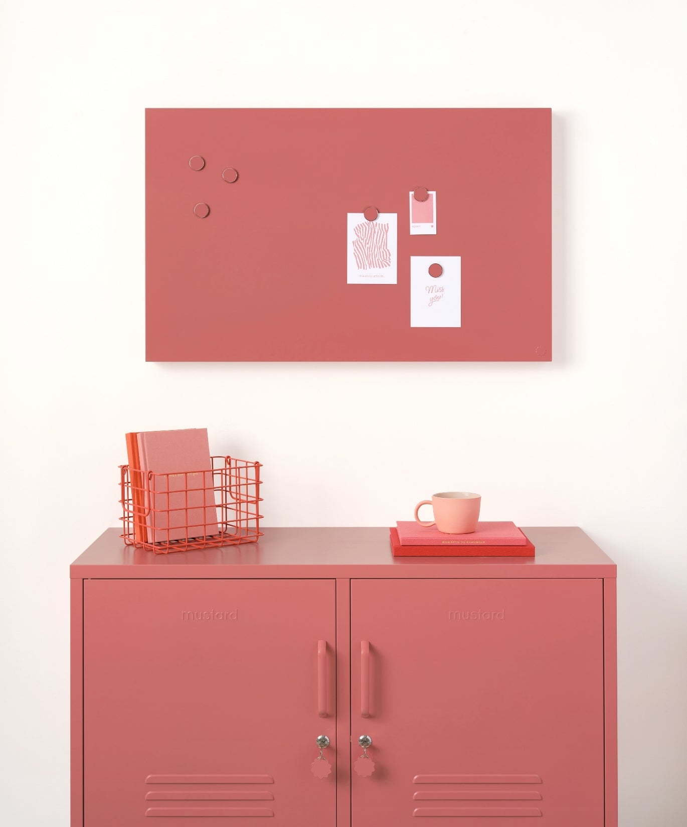 The Buttons in Berry