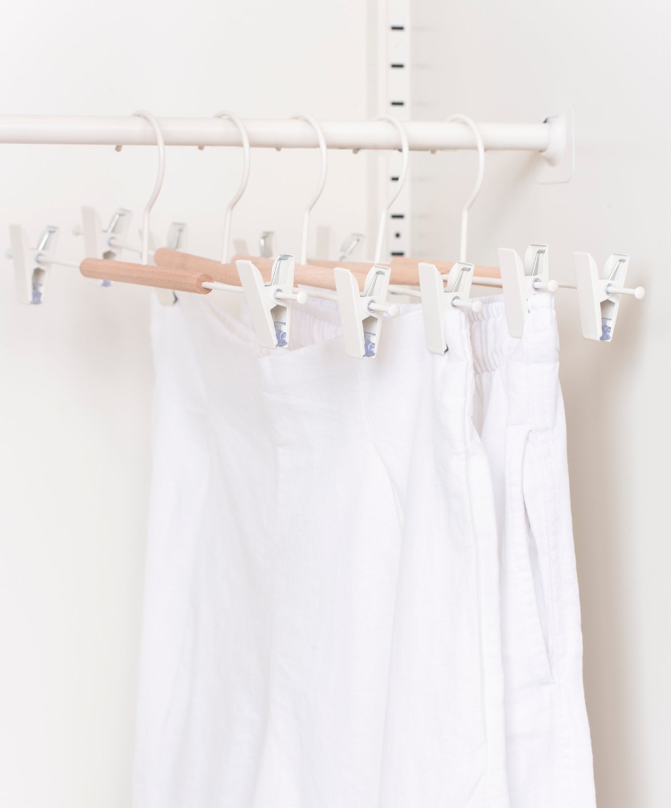 Adult Clip Hangers in Chalk