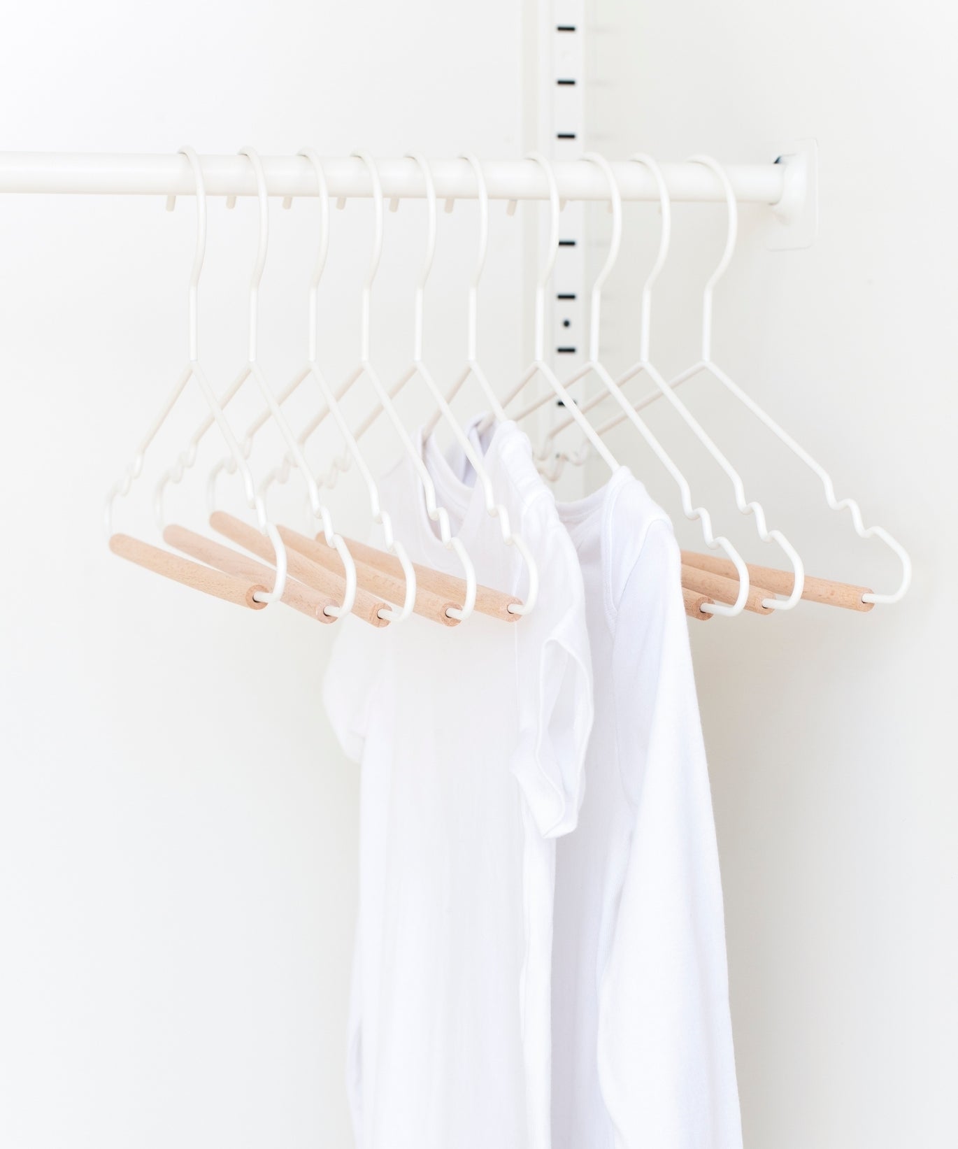 Kids Top Hangers in Chalk