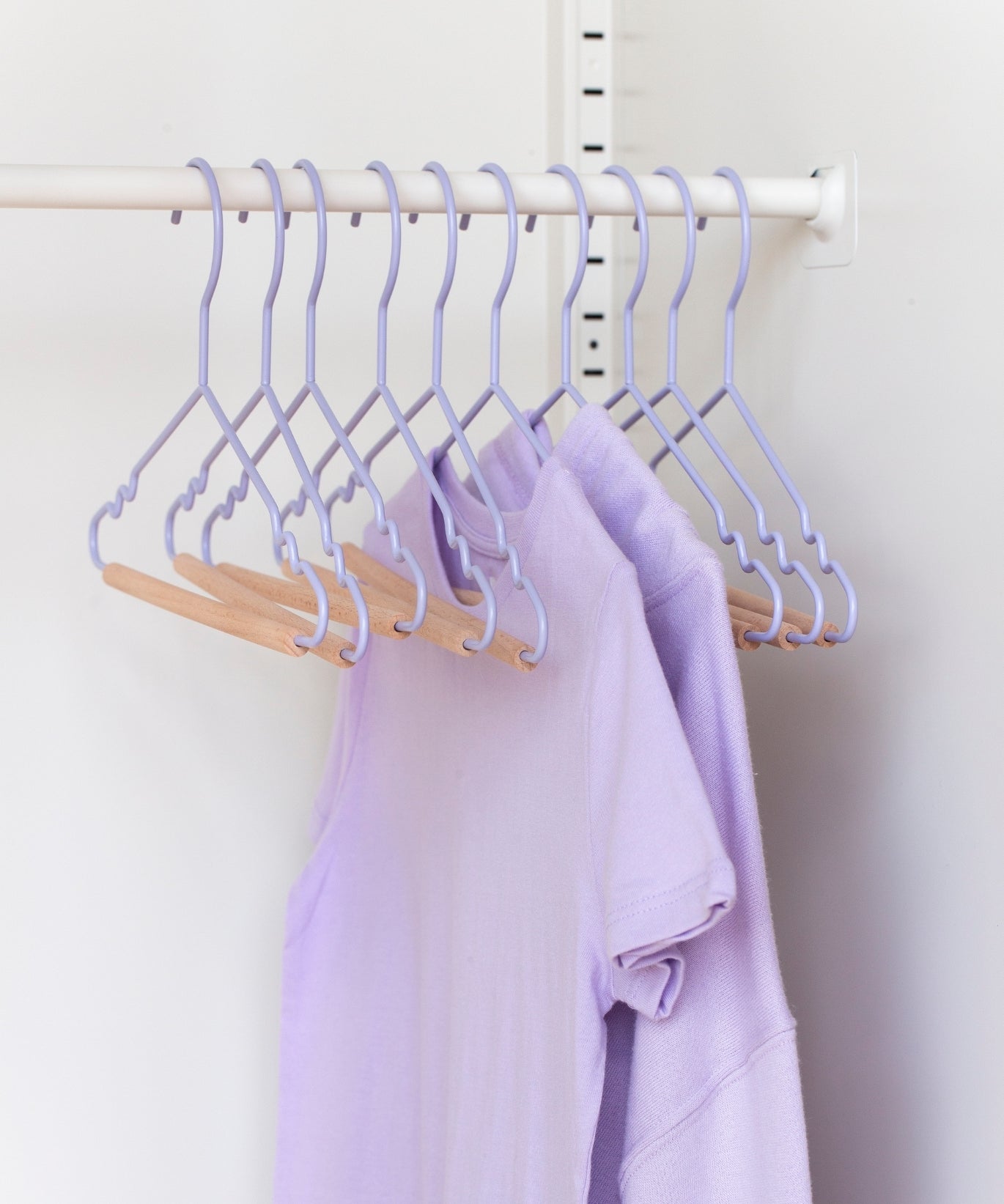 Kids Top Hangers in Lilac