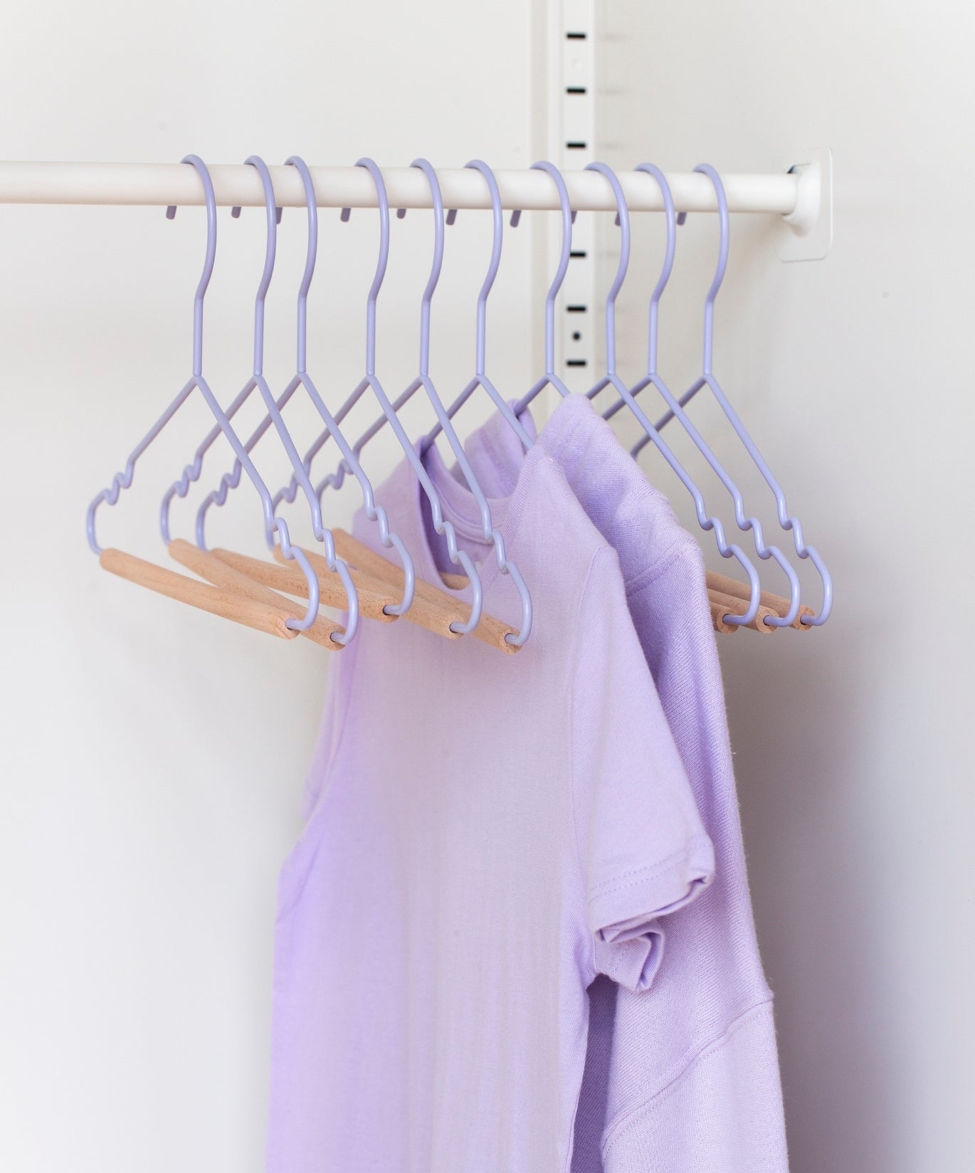 Kids Top Hangers in Lilac