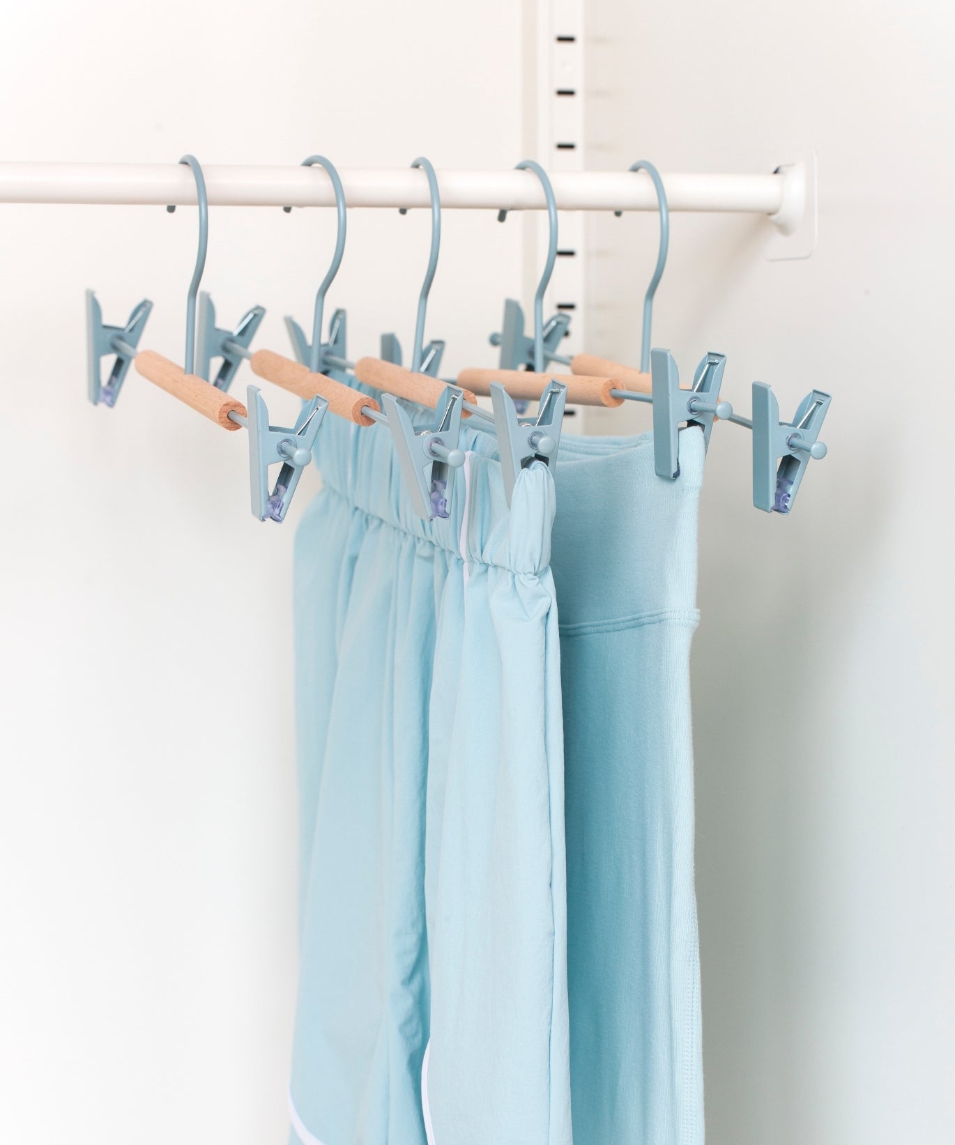 Adult Clip Hangers in Ocean