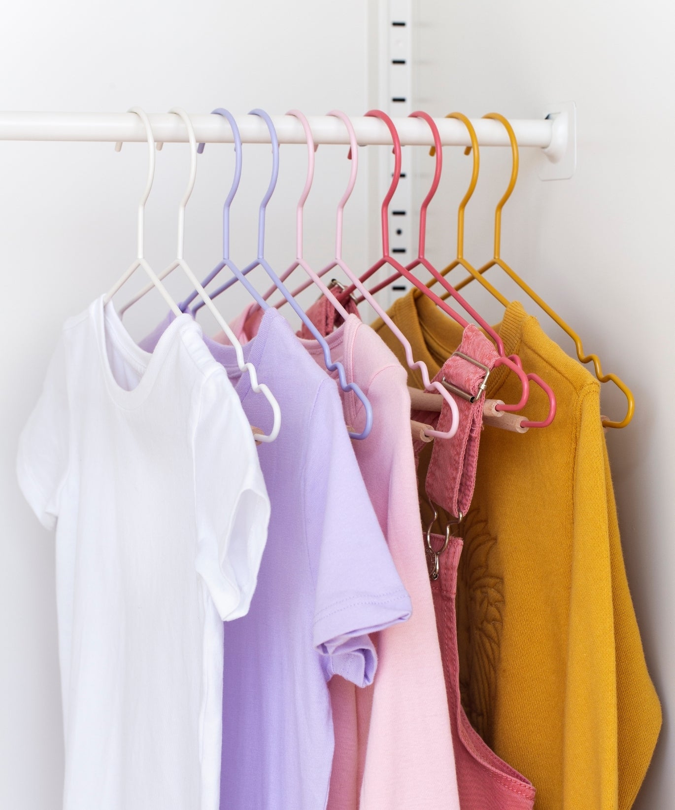 Kids Top Hangers in Summer