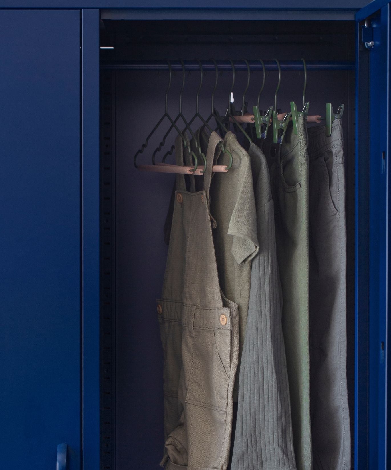 Kids Top Hangers in Olive