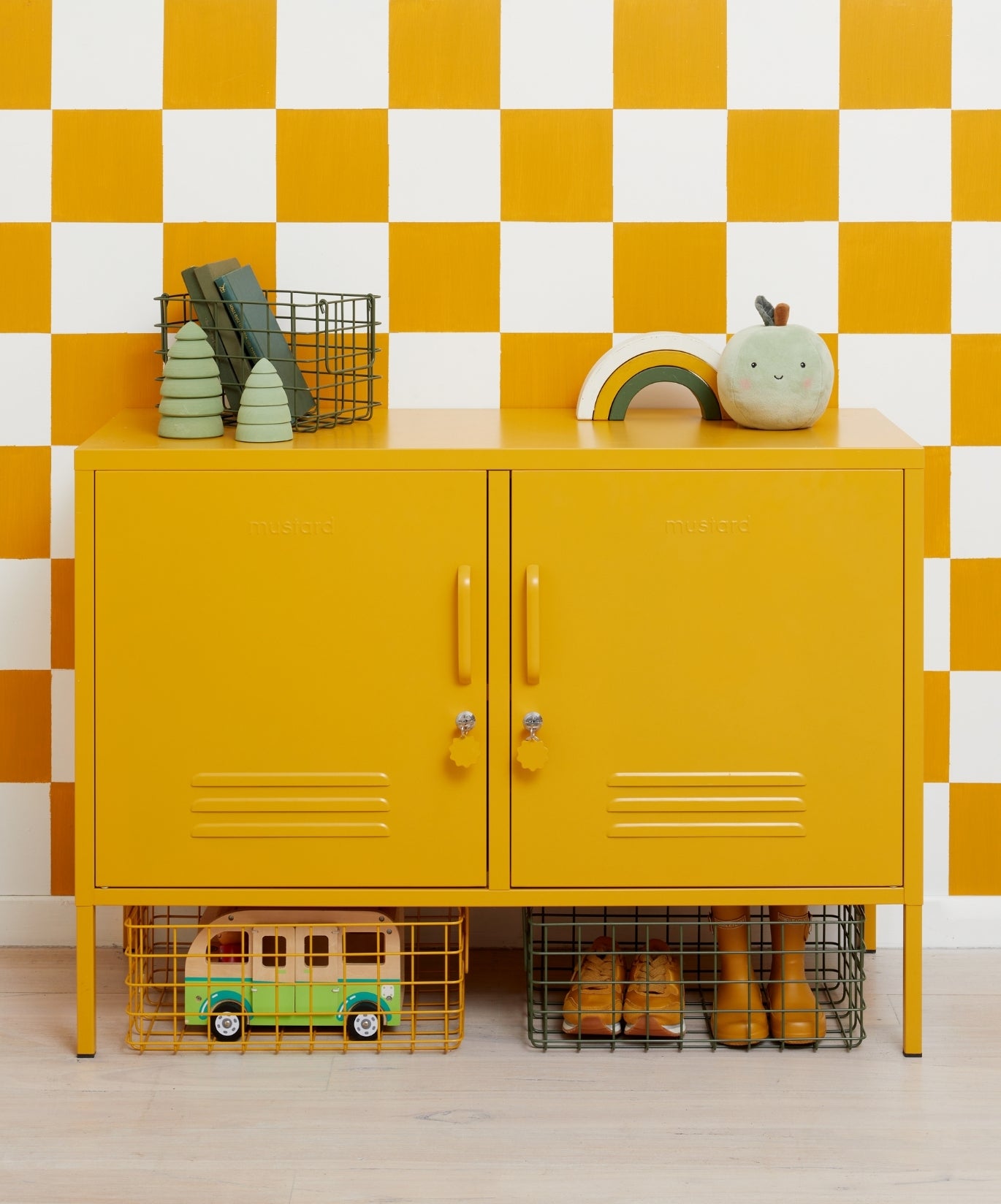 The Lowdown in Mustard