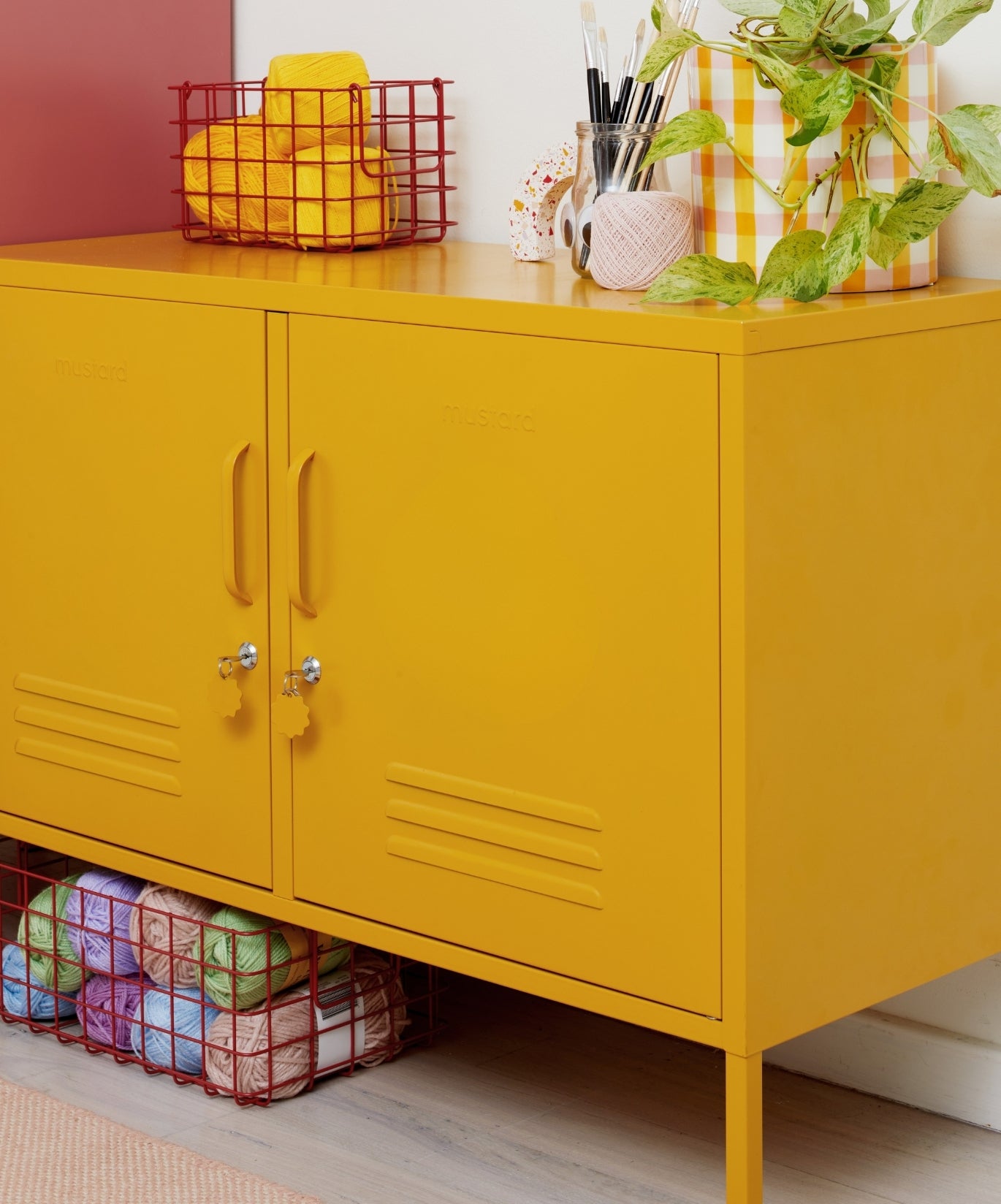 The Lowdown in Mustard