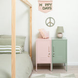 The Shorty in Blush to the Left