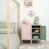 The Shorty in Blush to the Left