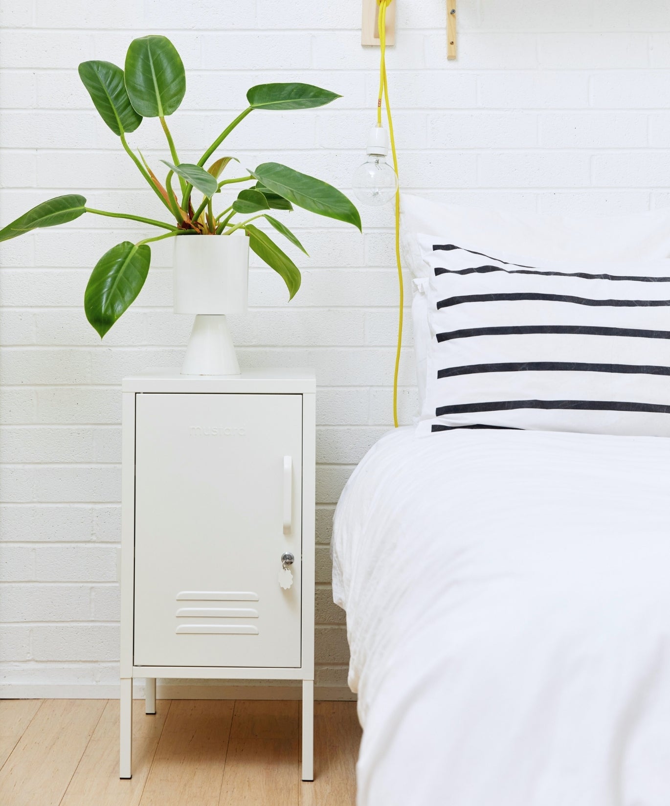 The Shorty in Chalk to the Left