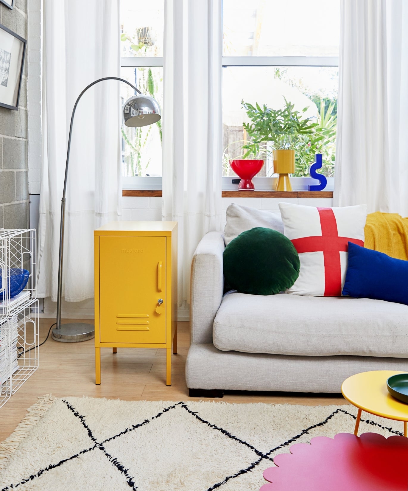 The Shorty in Mustard to the Left