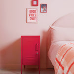 The Shorty in Poppy to the Left