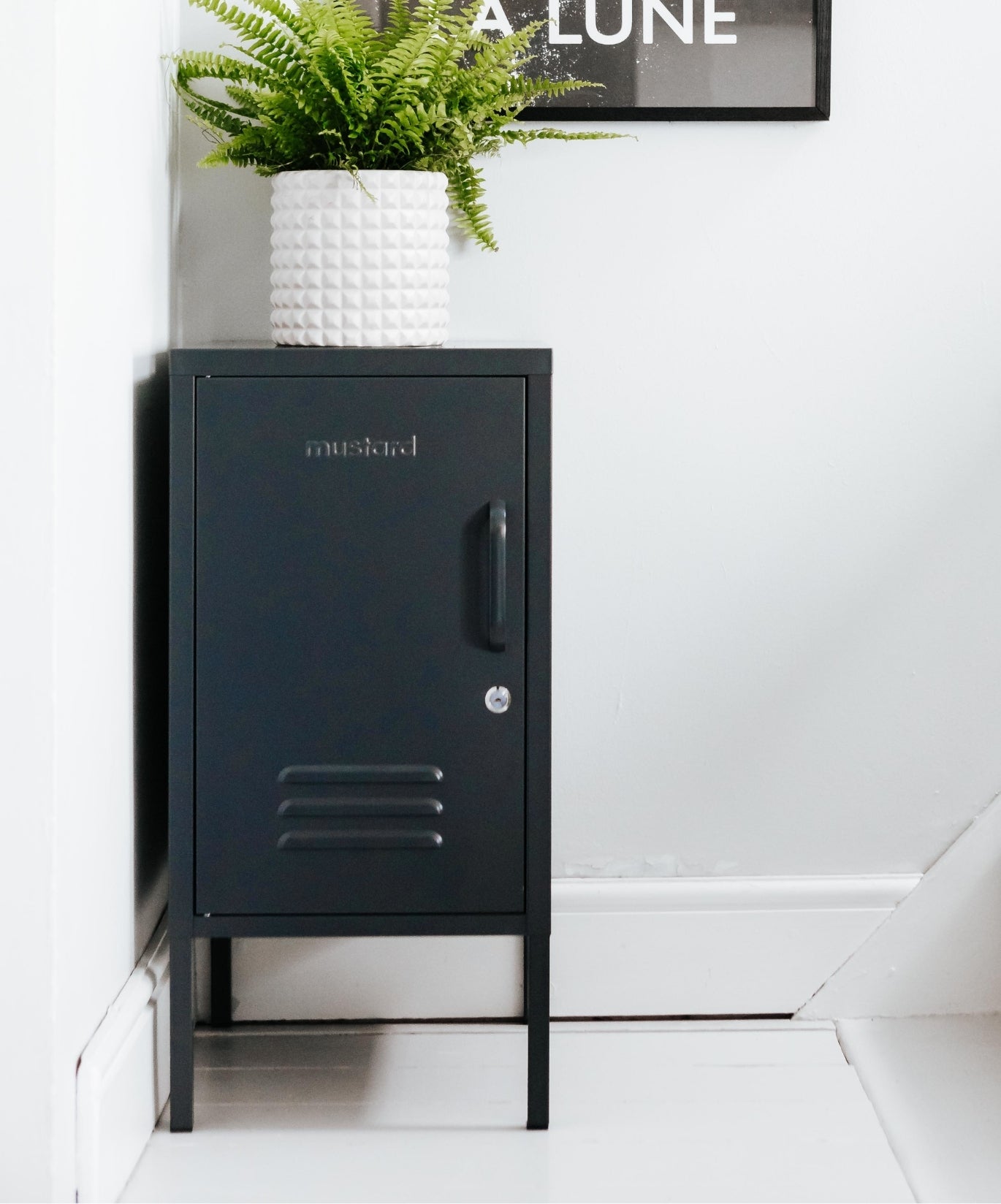 The Shorty in Slate to the Left